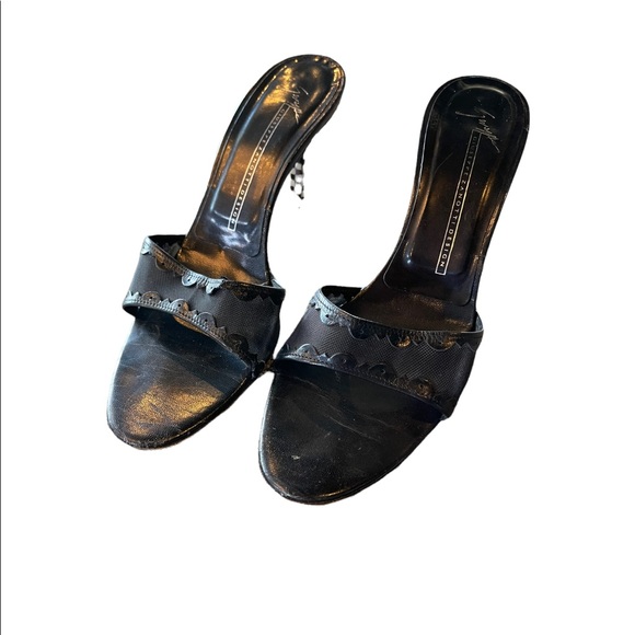 Giuseppe Zanotti Designs Inlaid Abalone Shell Heels - Picture 2 of 7